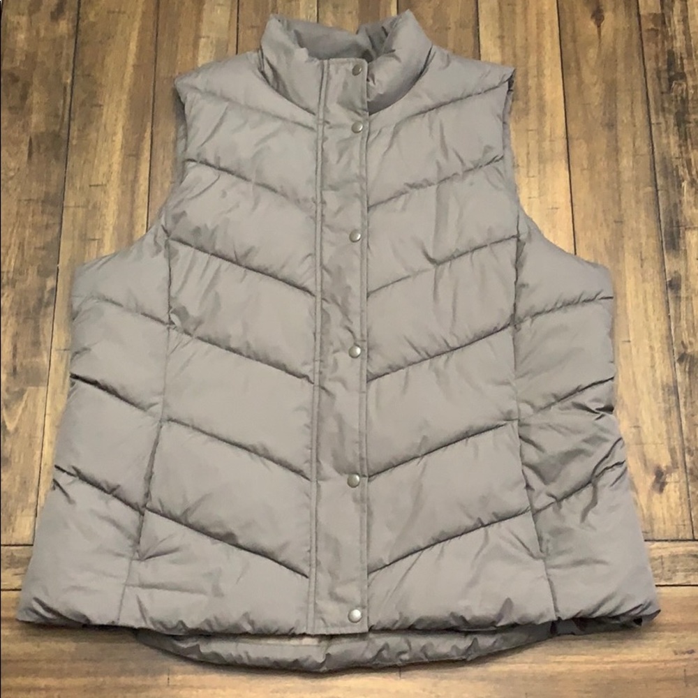 Women’s Gap Plus Size XXL puffy vest